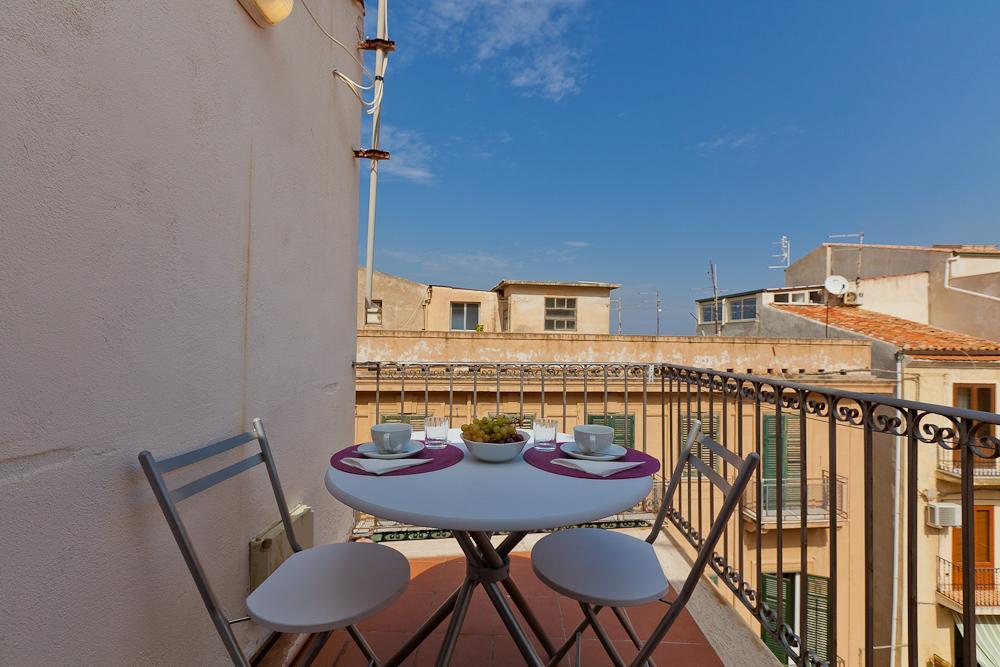 Terrazza Bordonaro Apartment เชฟาลู ภายนอก รูปภาพ