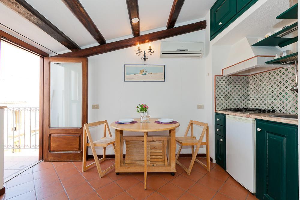 Terrazza Bordonaro Apartment เชฟาลู ภายนอก รูปภาพ